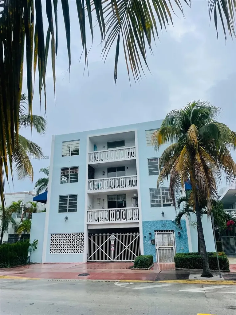 335 Collins Avenue Miami Beach FL 33139