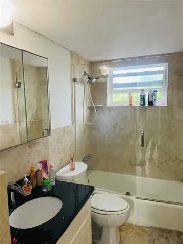 335 Collins Avenue Miami Beach FL 33139