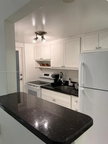 335 Collins Avenue Miami Beach FL 33139