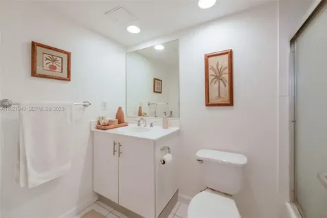 3000 S Ocean Drive Hollywood FL 33019