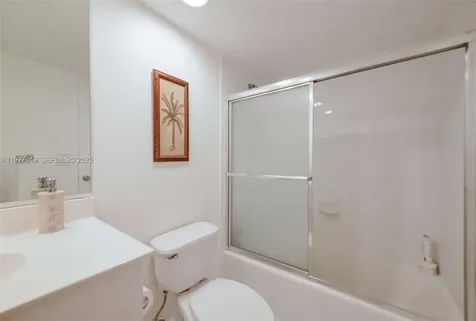 3000 S Ocean Drive Hollywood FL 33019