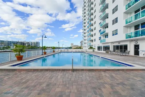 3000 S Ocean Drive Hollywood FL 33019
