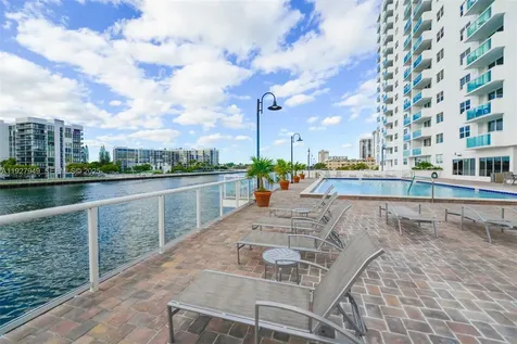 3000 S Ocean Drive Hollywood FL 33019