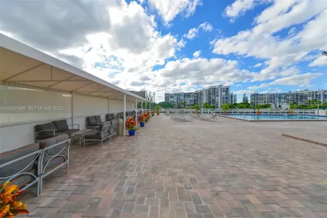 3000 S Ocean Drive Hollywood FL 33019