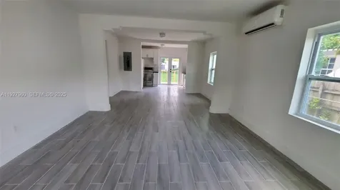 560 NW 53rd Street Miami FL 33127