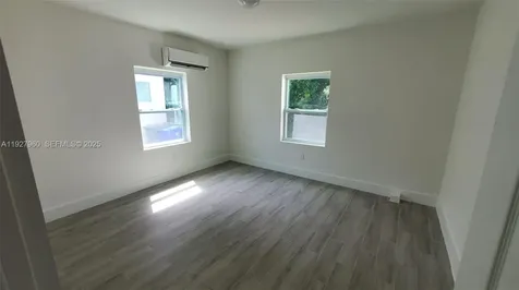 560 NW 53rd Street Miami FL 33127