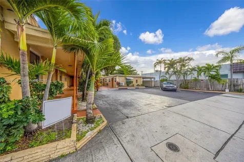 6124 Pembroke Road Miramar FL 33023