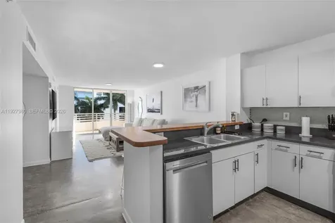 1401 Bay Road Miami Beach FL 33139