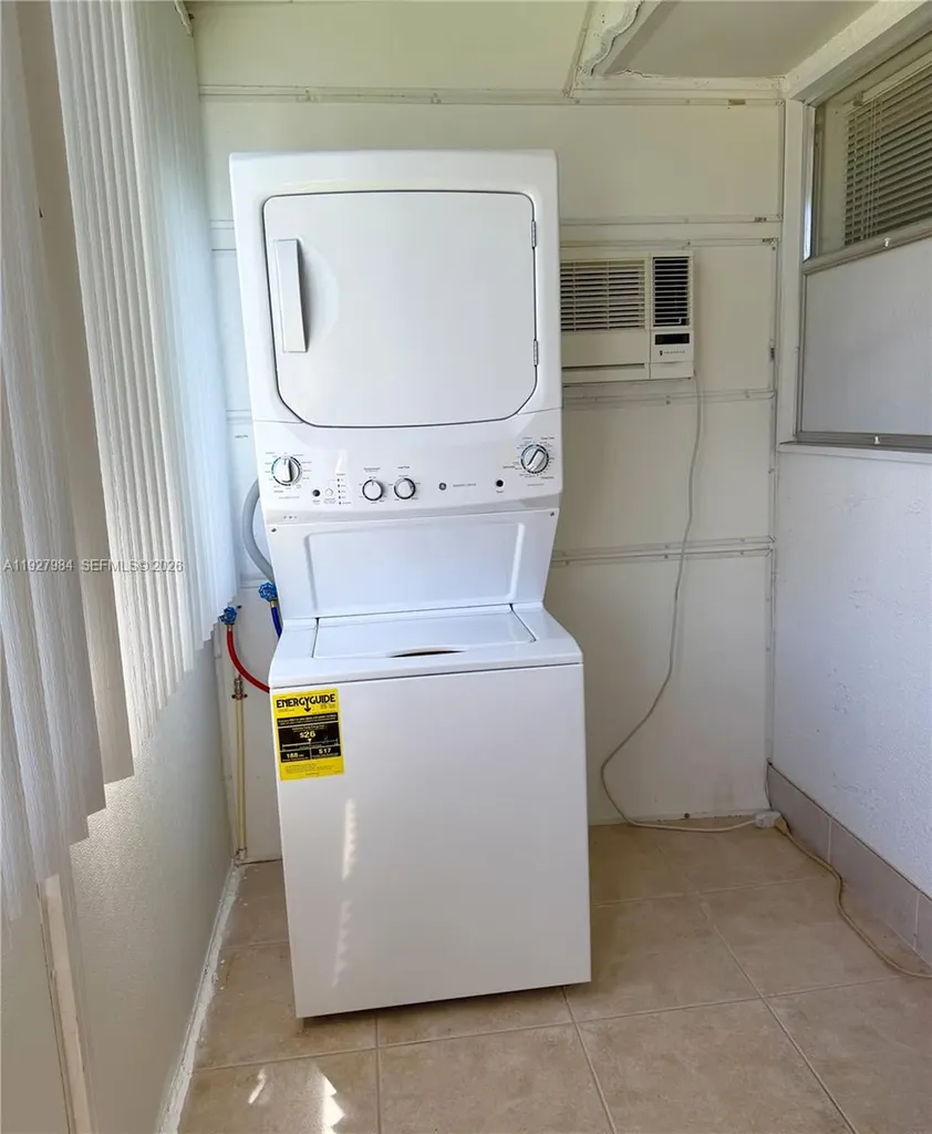 293 Seville M Delray Beach FL 33446