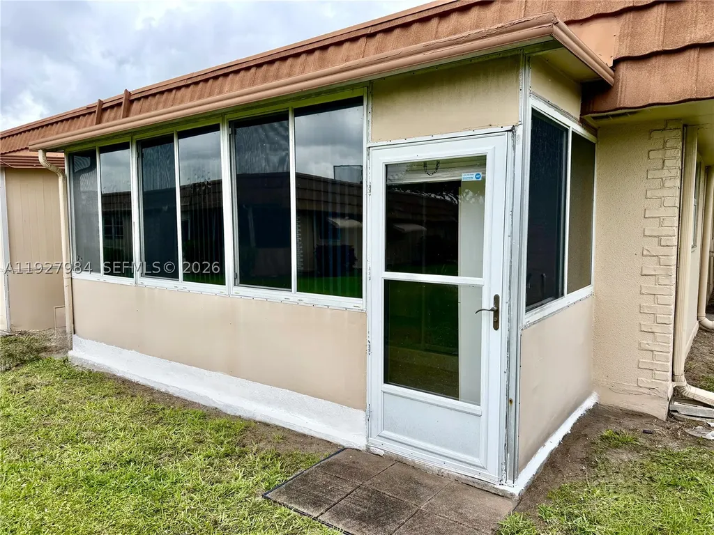 293 Seville M Delray Beach FL 33446