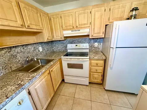 293 Seville M Delray Beach FL 33446