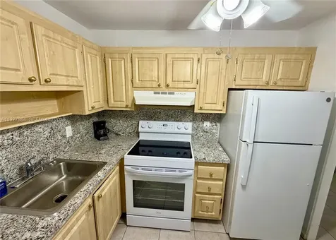 293 Seville M Delray Beach FL 33446
