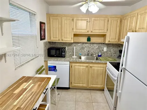 293 Seville M Delray Beach FL 33446