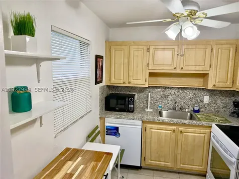 293 Seville M Delray Beach FL 33446