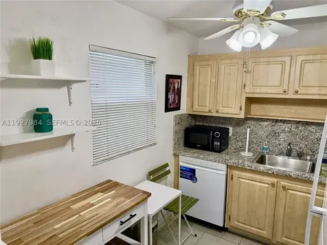 293 Seville M Delray Beach FL 33446