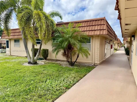 293 Seville M Delray Beach FL 33446