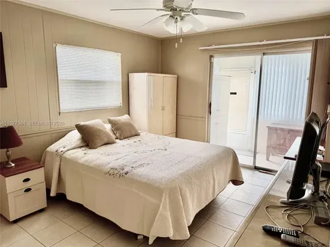 293 Seville M Delray Beach FL 33446