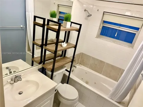 293 Seville M Delray Beach FL 33446