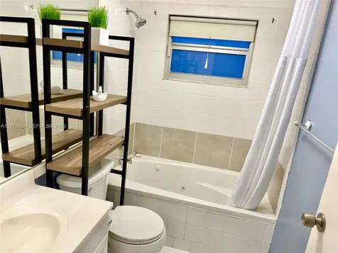 293 Seville M Delray Beach FL 33446