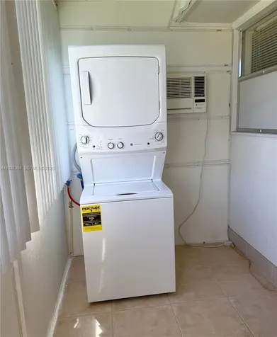 293 Seville M Delray Beach FL 33446