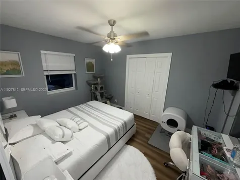100 NE 171st Terrace Miami FL 33162
