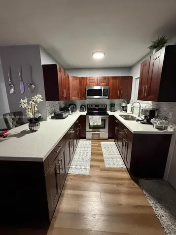 100 NE 171st Terrace Miami FL 33162