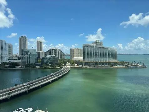 905 Brickell Bay Drive Miami FL 33131