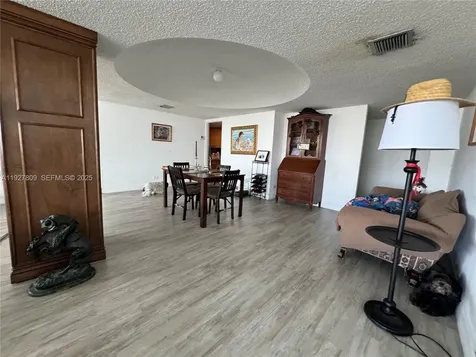 905 Brickell Bay Drive Miami FL 33131