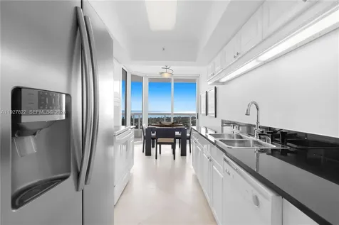 21055 Yacht Club Drive Aventura FL 33180