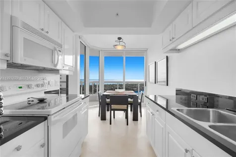 21055 Yacht Club Drive Aventura FL 33180