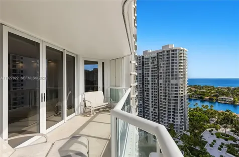 21055 Yacht Club Drive Aventura FL 33180