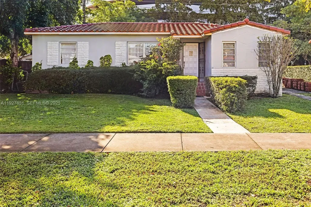 3310 SW 21st Street Miami FL 33145