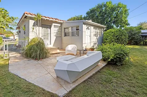 3310 SW 21st Street Miami FL 33145