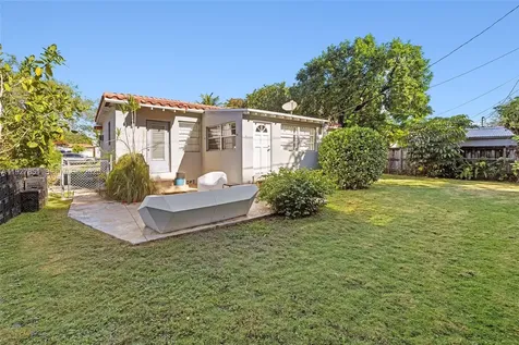 3310 SW 21st Street Miami FL 33145