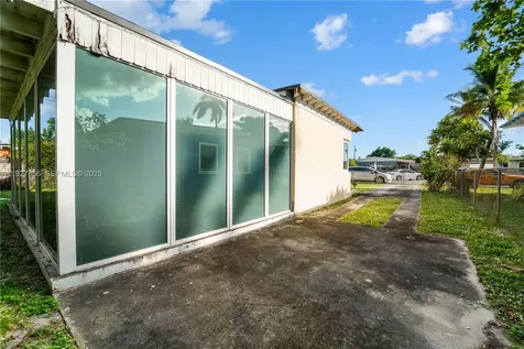 535 NW 117th Street Miami FL 33168