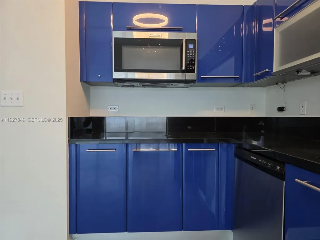 253 NE 2nd Street Miami FL 33132