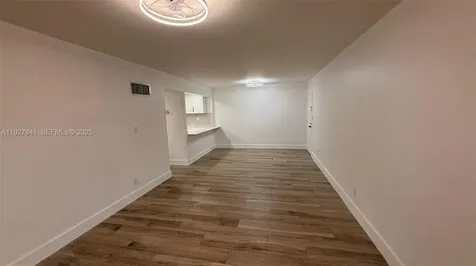 5845 Washington Street Hollywood FL 33023