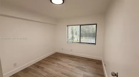 5845 Washington Street Hollywood FL 33023
