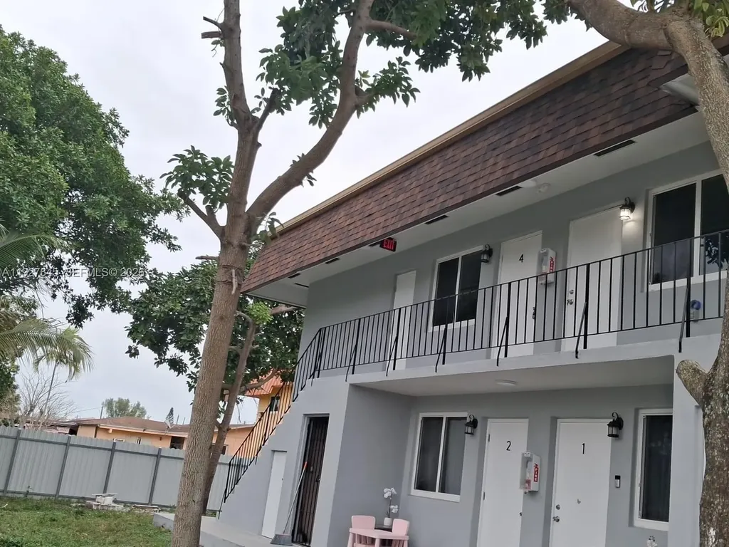 2155 SW 72nd Avenue Miami FL 33155