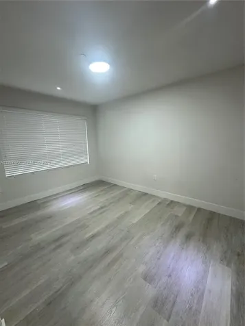 2555 NE 193rd Street Miami FL 33180