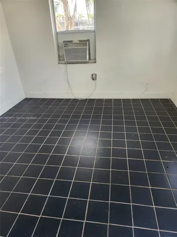 10 NW 28th Way Fort Lauderdale FL 33311