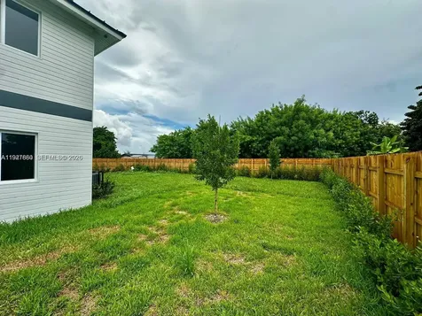 722 NW 6 Court Florida City FL 33034