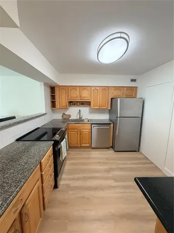 5151 Collins Avenue Miami Beach FL 33140