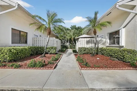 10121 NW 33rd Street Sunrise FL 33351