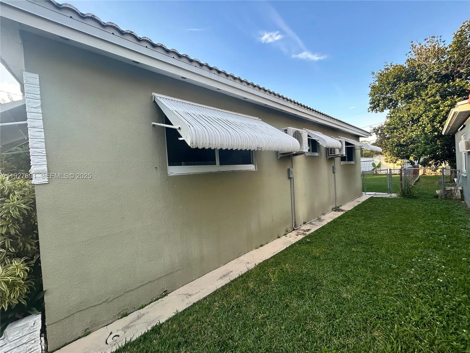 1915 Mayo Street Hollywood FL 33020
