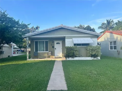 1915 Mayo Street Hollywood FL 33020