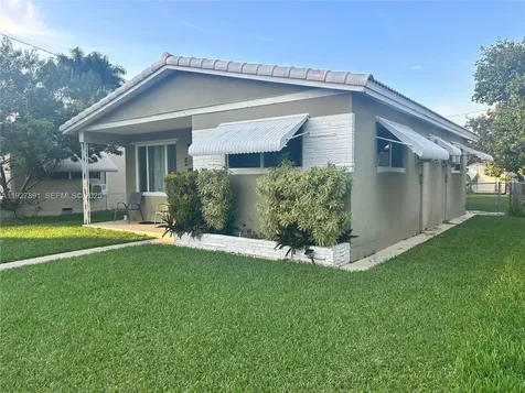 1915 Mayo Street Hollywood FL 33020