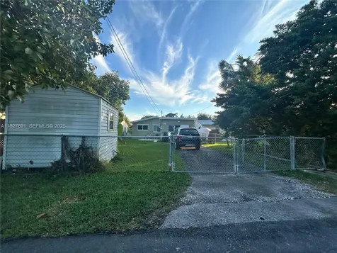 1915 Mayo Street Hollywood FL 33020