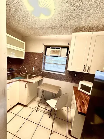 598 SW 121st Avenue Miami FL 33184