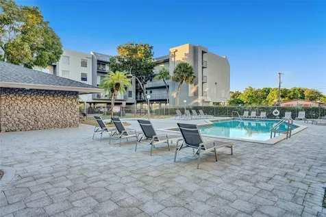 1595 NE 135th Street North Miami FL 33161